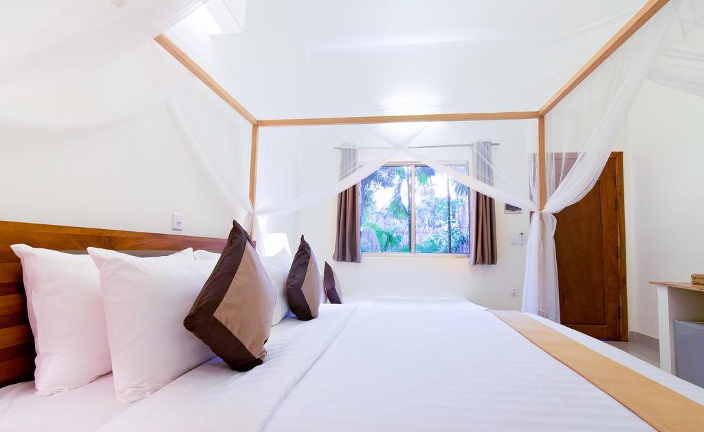 River Bay Villa Siem Reap Buitenkant foto